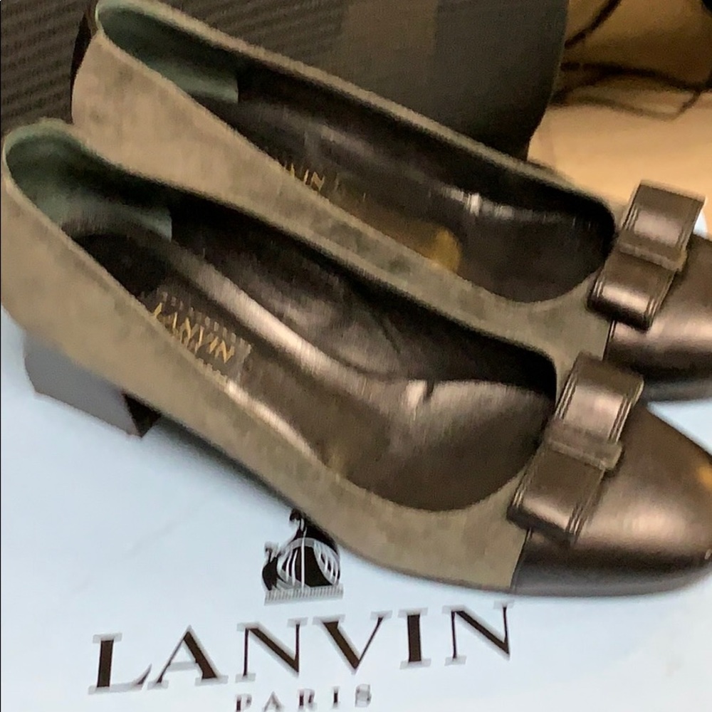 Grey suede pumps